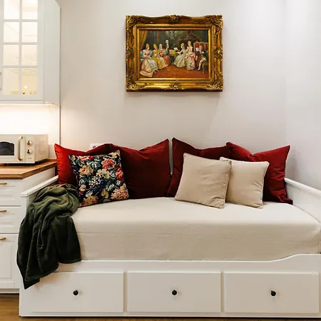 River View- Tiffany アパート