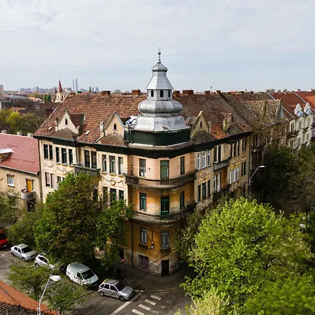 River View- Tiffany *