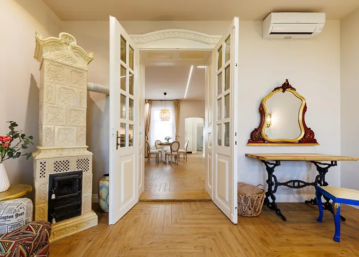 River View- Tiffany アパート *