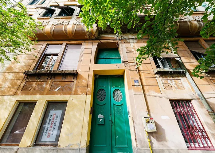 River View- Tiffany ティミショアラ