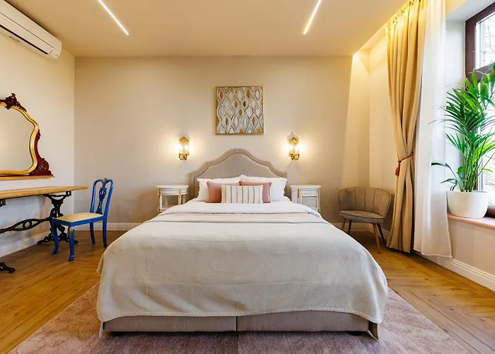 River View- Tiffany アパート